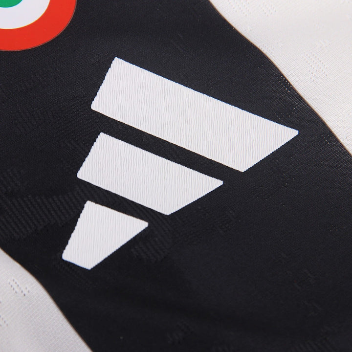 Juventus Home Player Versions Jersey 2024/25