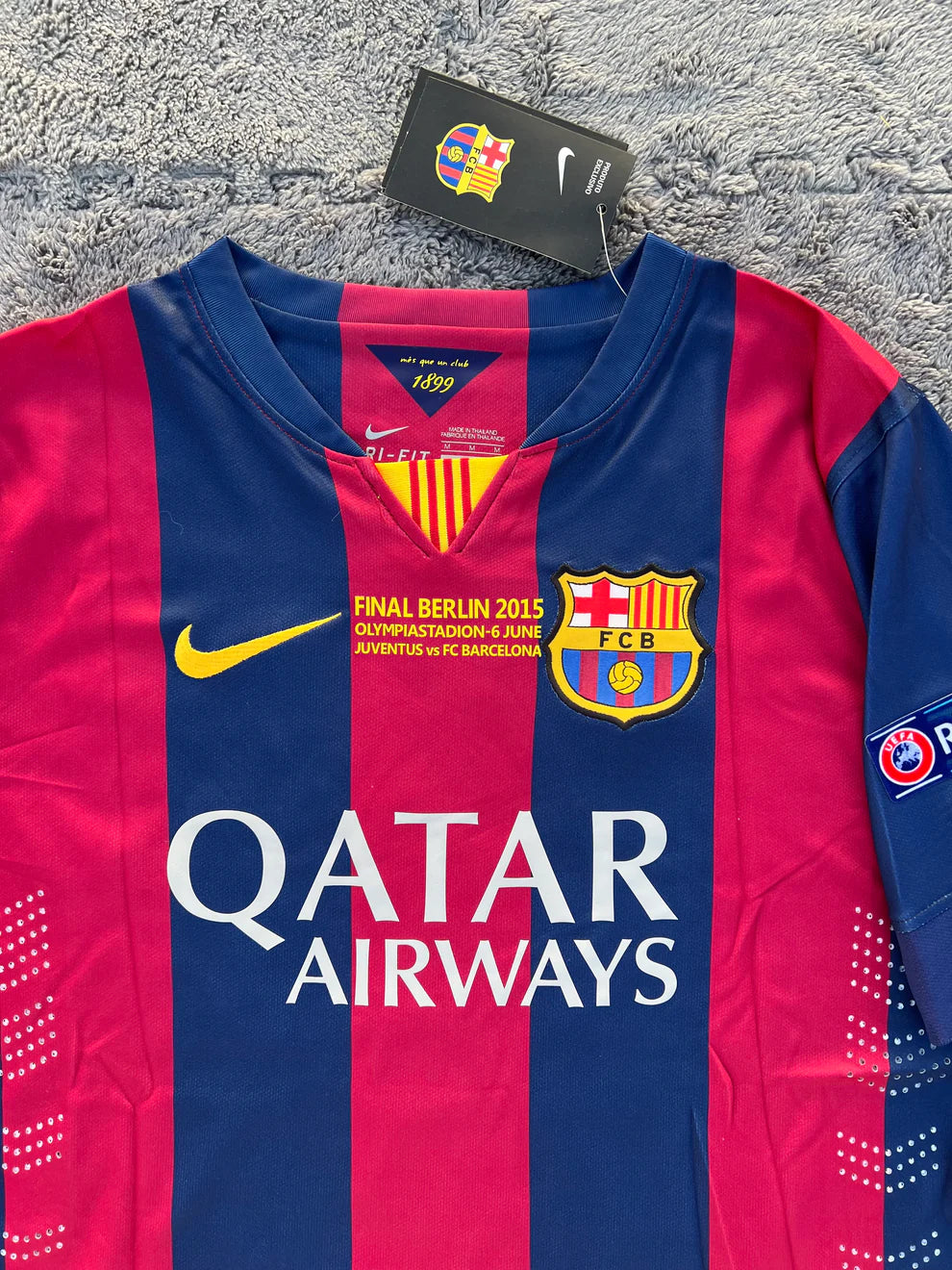 Barc_a Classic 2015 with NEYMAR 11 & Badges Jersey