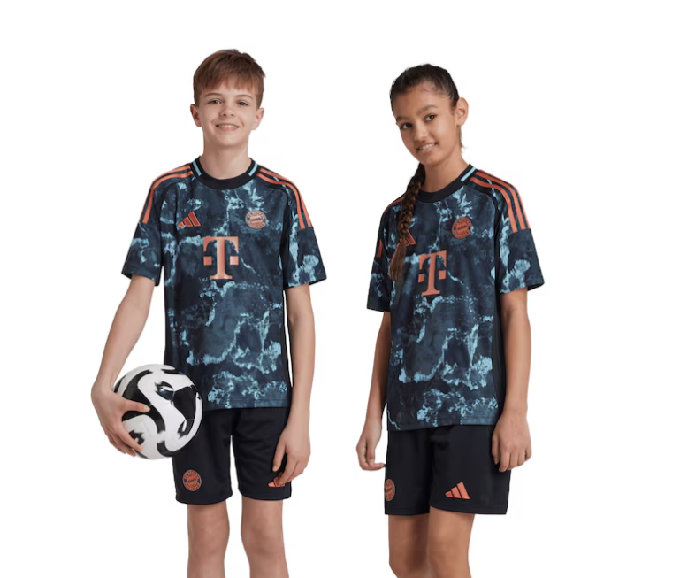 Bayern Munich Away kit kids 2024/25