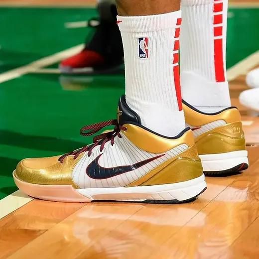 Nike Kobe 4 Protro Gold Medal