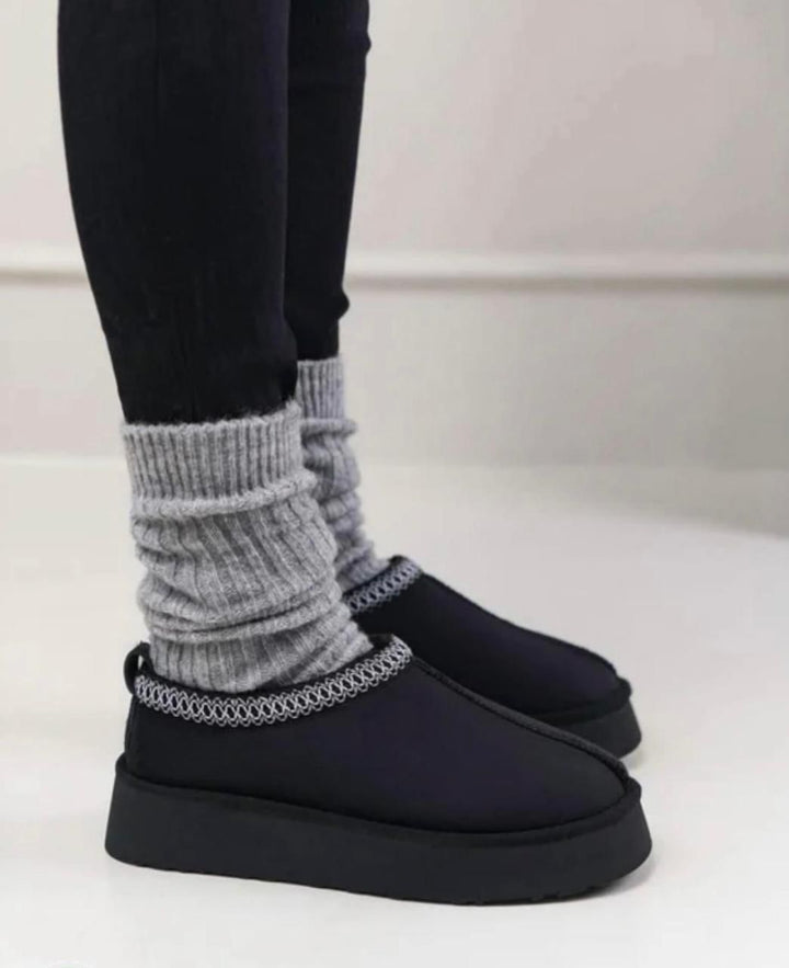 UGG Tazz Slipper Black