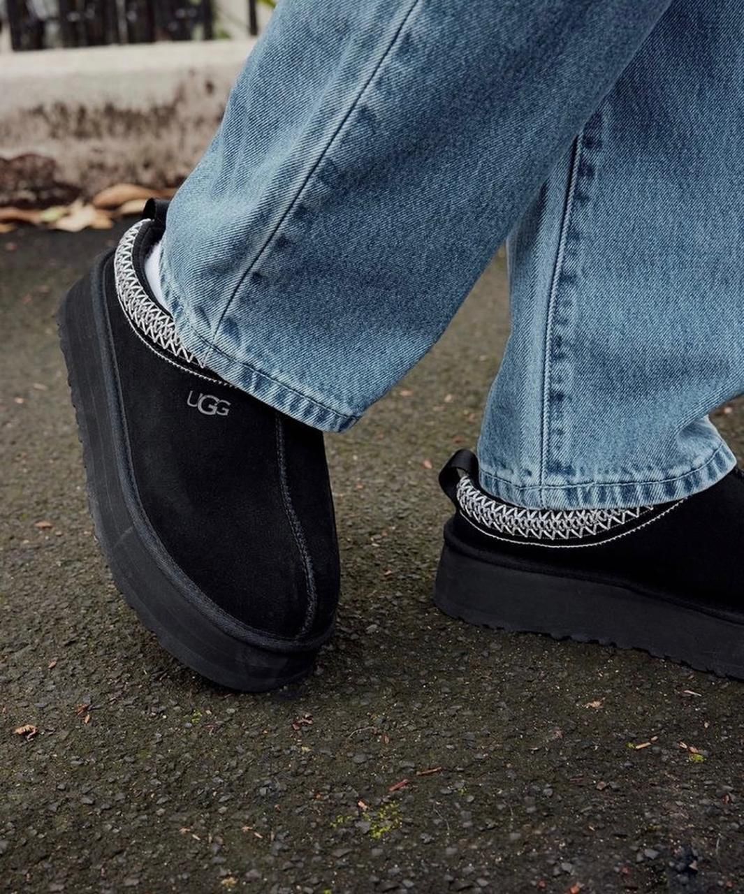 UGG Tazz Slipper Black