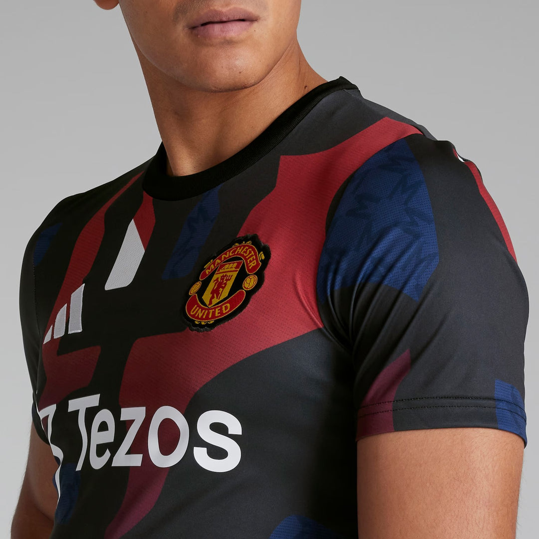 Man United Pre Match jersey 2024/25