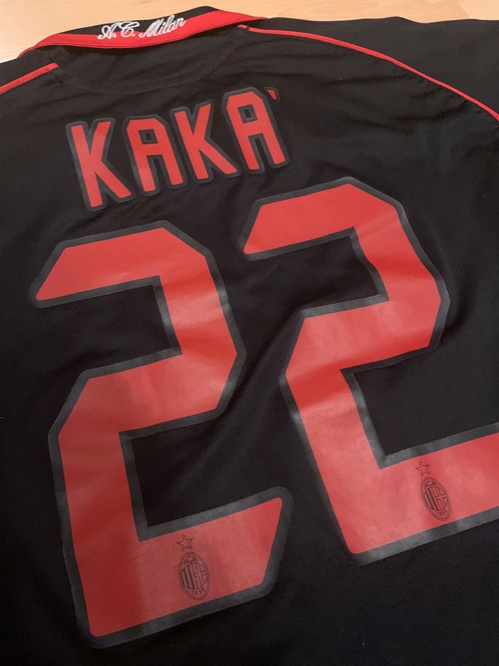 AC Milan HOME CLASSIC 2006/07 with KAKA 22 - uaessss