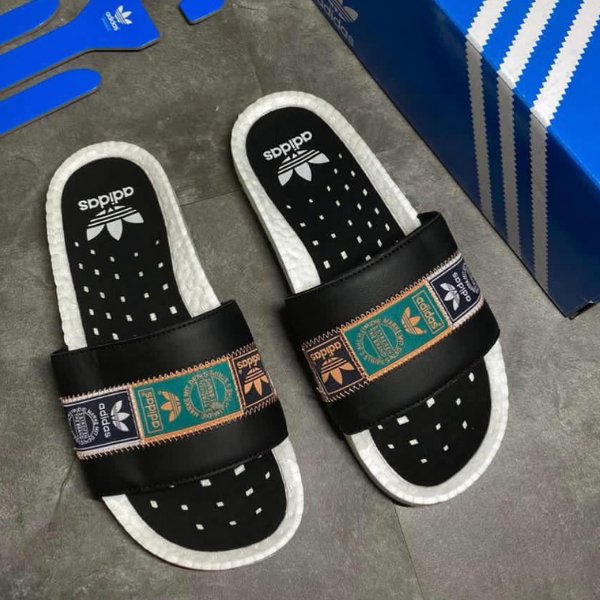 adidas Adilette Slipper - uaessss