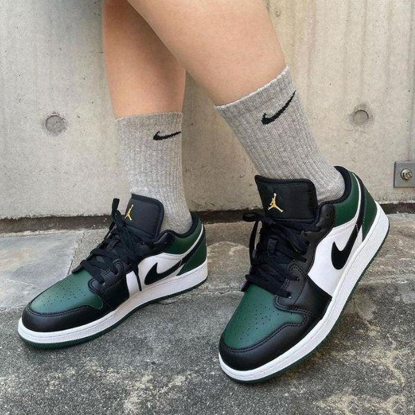 Air jordan 1 low green toe - uaessss