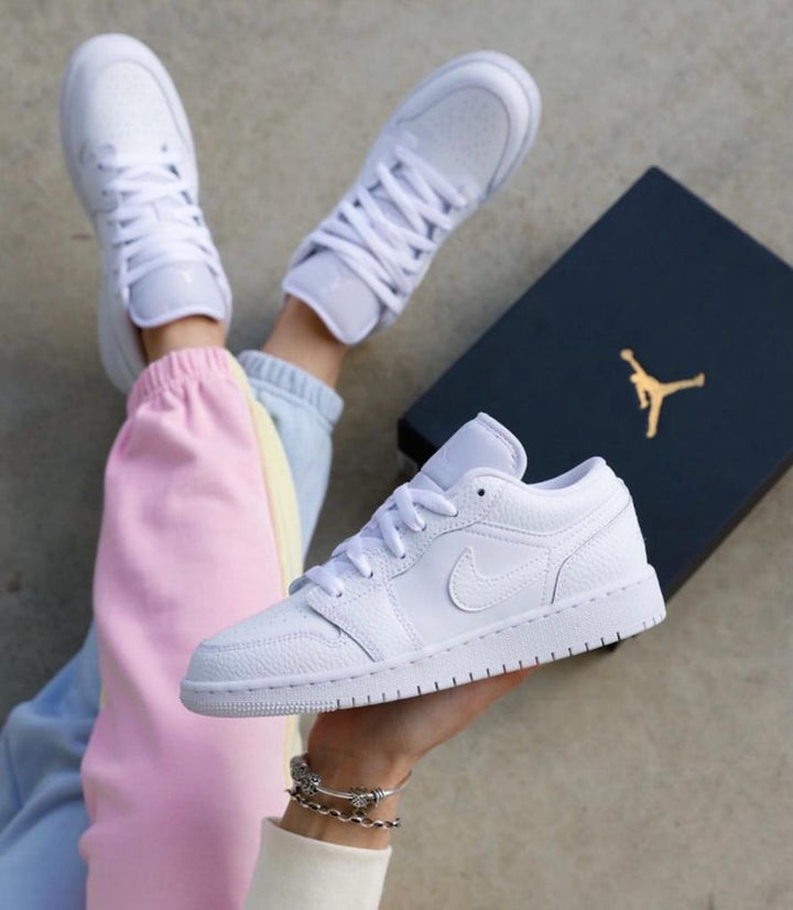 Air jordan 1 low triple white - uaessss