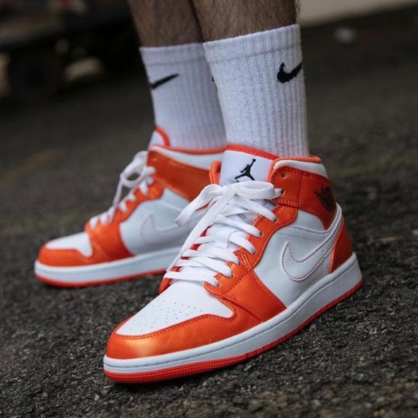 air jordan 1 Mid Electro Orange - uaessss