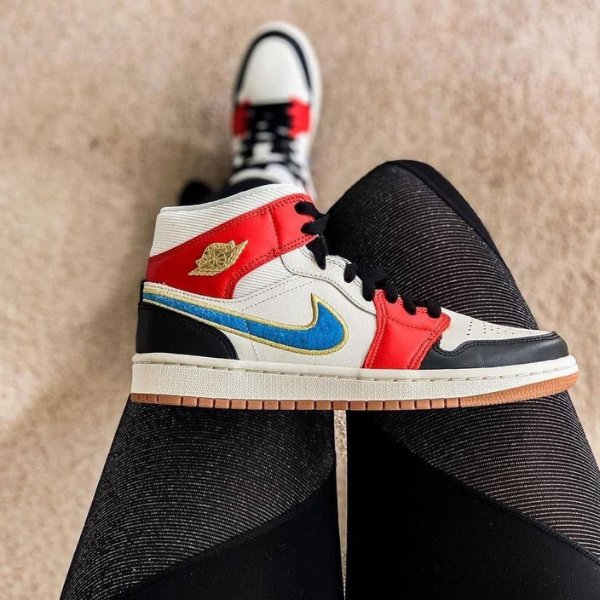 Air Jordan 1 mid Homecoming - uaessss