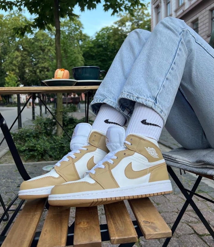 Air jordan 1 mid tan gum - uaessss