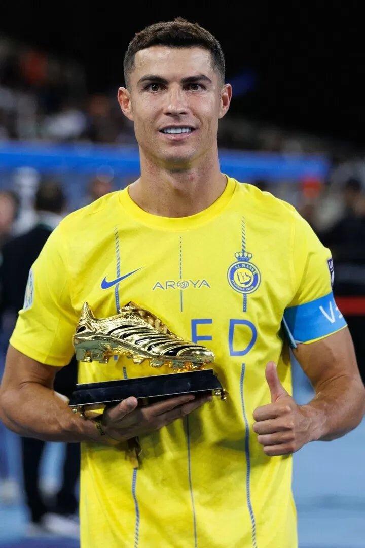 AL Nassr home jersey 23/24 with RONALDO 7 - uaessss