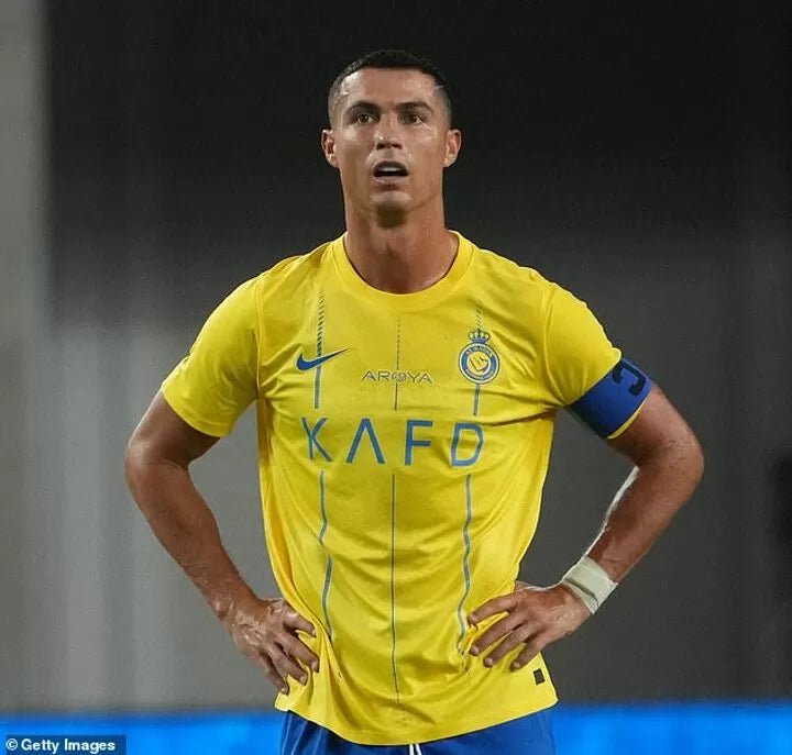 AL Nassr PLAYER VERSION home jersey 23/24 with RONALDO 7 - uaessss