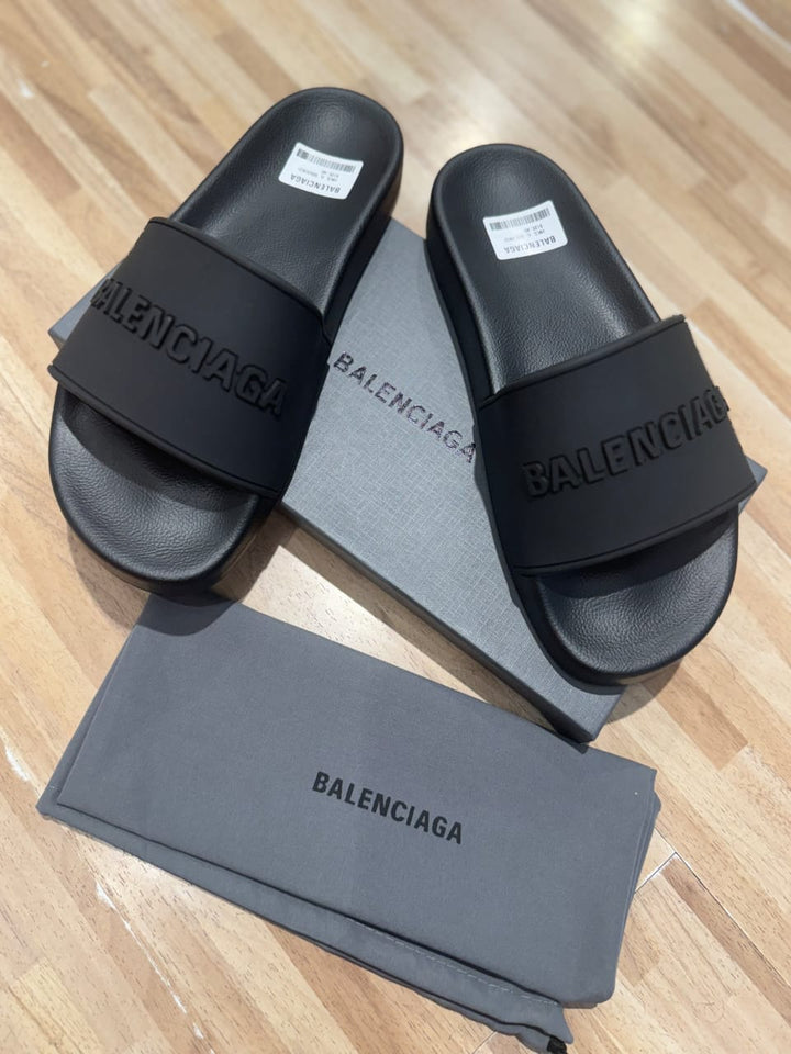 Balenciga Black Rubber Logo Embossed Flat Slides - uaessss