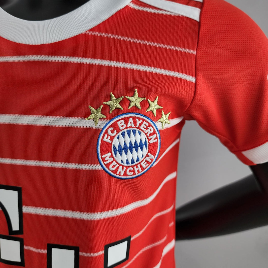 BAYERN MUNICH Kids Home Kit 2022/23 - uaessss