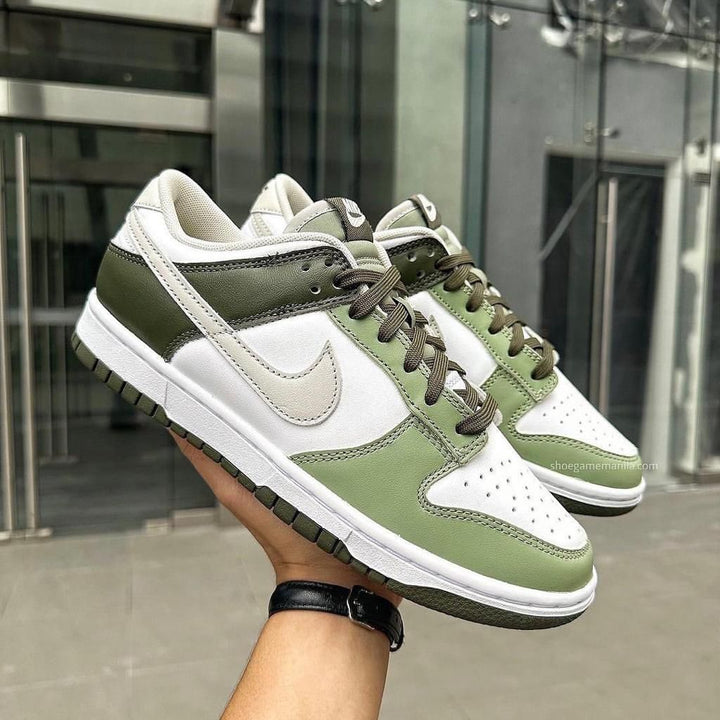 DUNK LOW WHITE OLIVE - uaessss