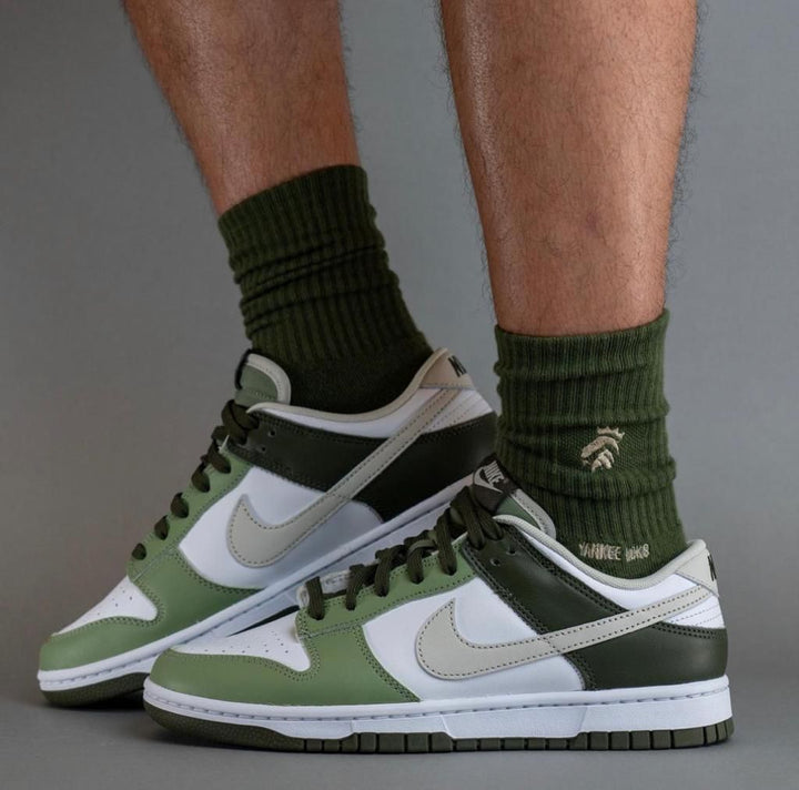 DUNK LOW WHITE OLIVE - uaessss