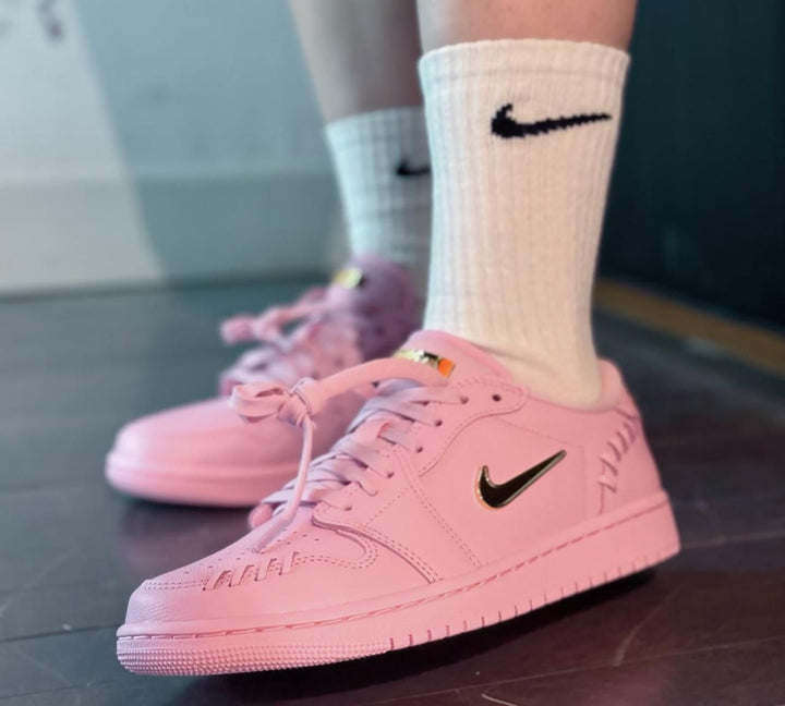 Jordan 1 Low Method of Make Perfect Pink