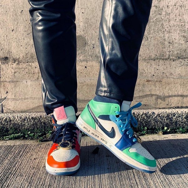 Footlocker X Melody Ehsani X Air Jordan 1 Mid - uaessss