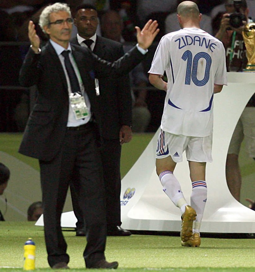 France Classic Away 2006 with Zidane 10 - uaessss