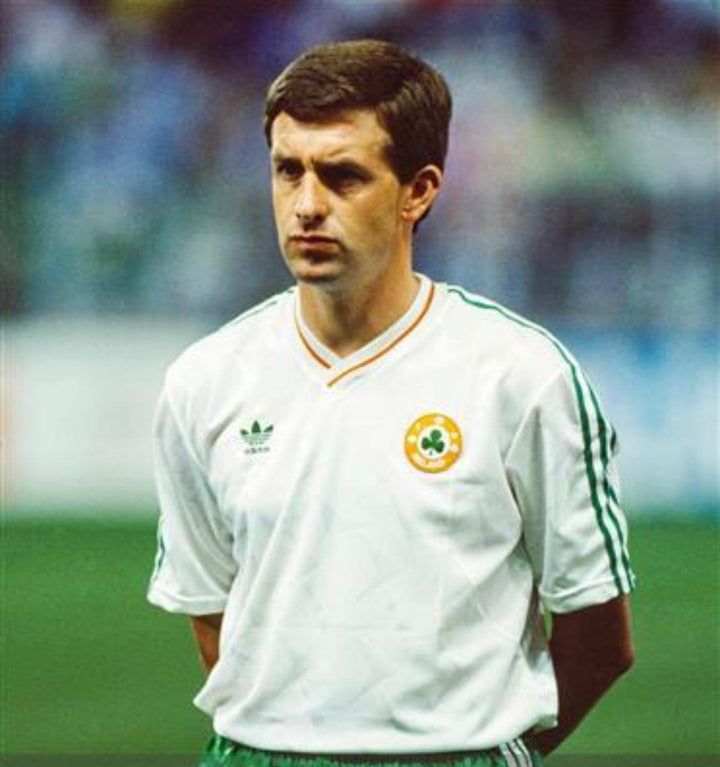 Ireland Classic Away world cup kit 1990 - uaessss