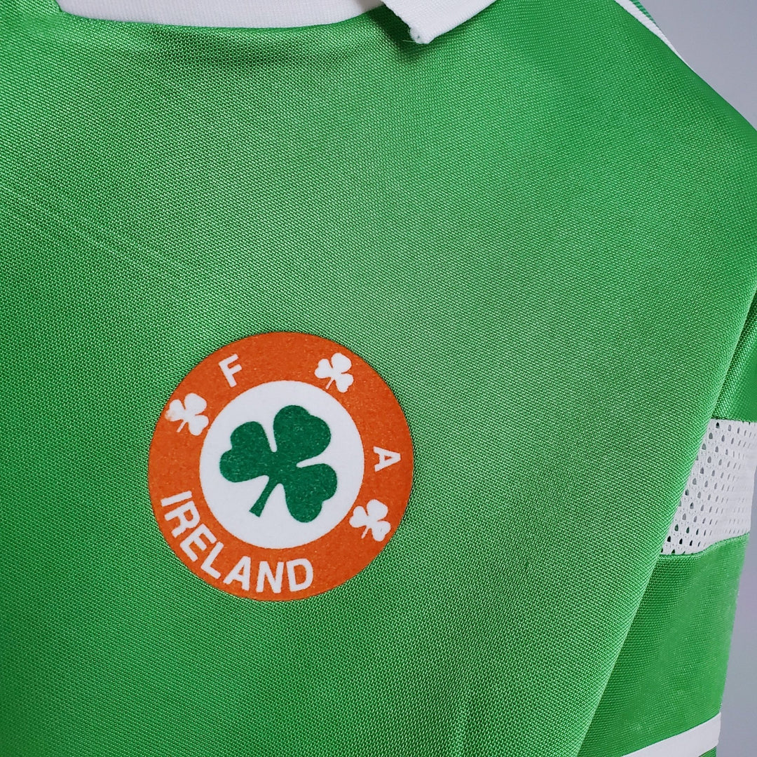 Ireland Classic home kit 1988 - uaessss