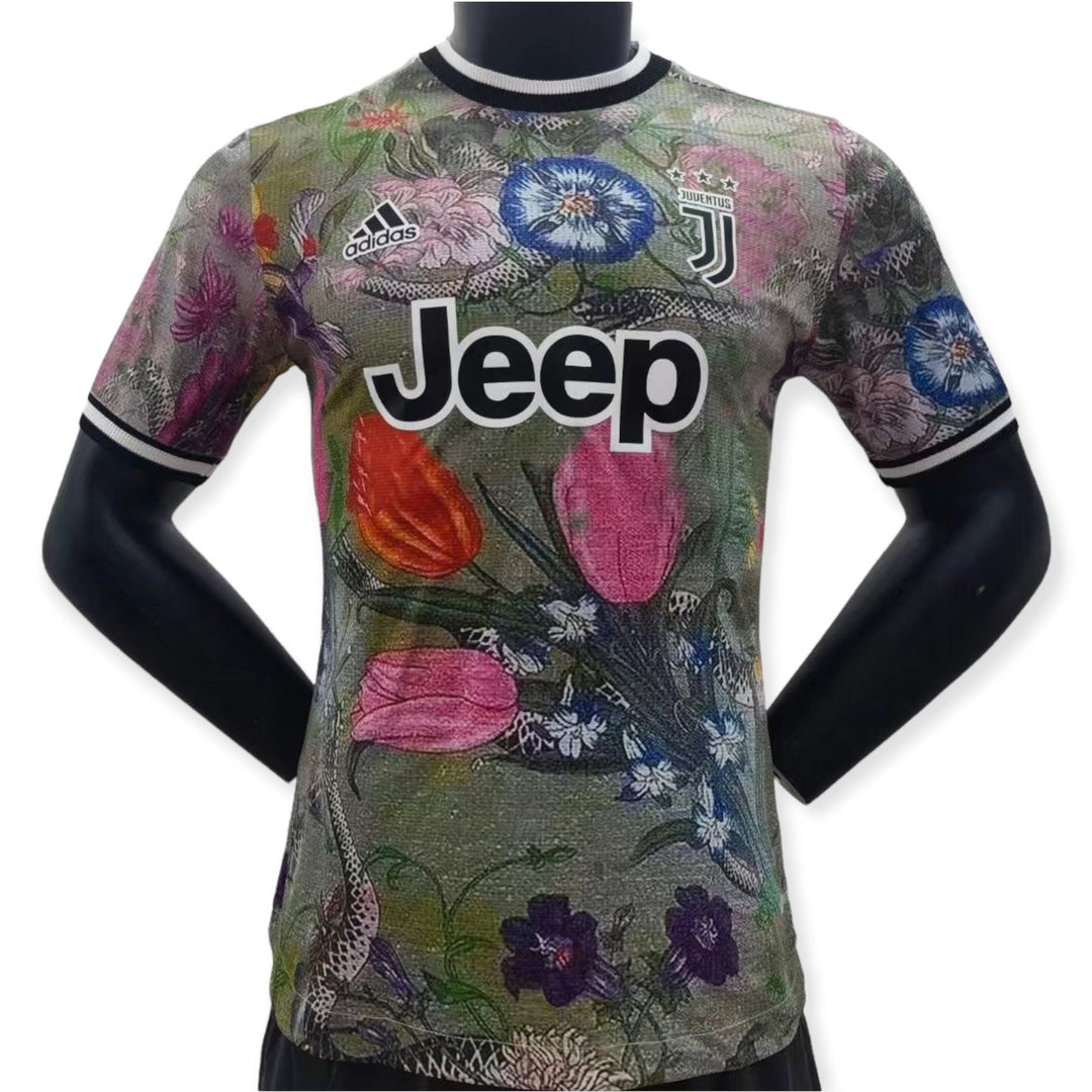 Juventus Pre match Player version kit 2022/23 - uaessss