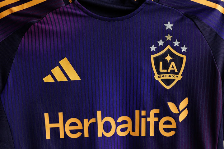 LA galaxy Away jersey 2025/26