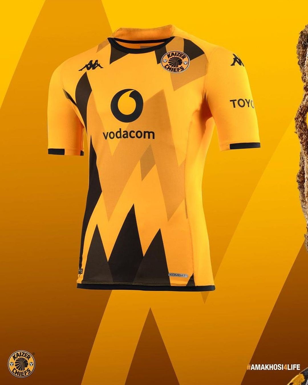 Kaizer Chiefs HOME Jersey 2023/24 - uaessss