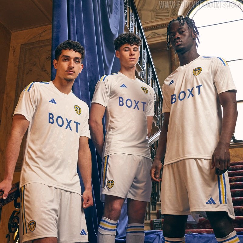 Leeds united HOME Jersey 2023/24 - uaessss