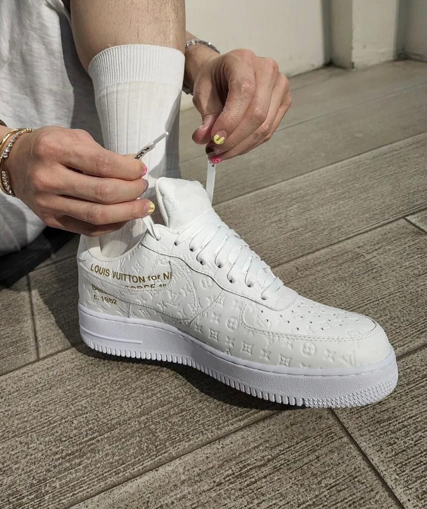 Louis Vuitton x Nike Air Force 1 Low - uaessss