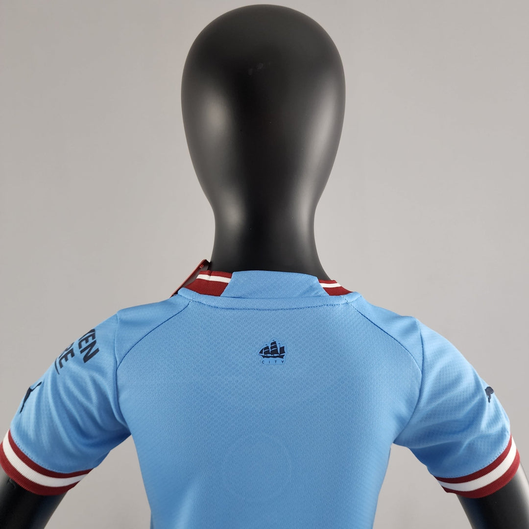 Man city Kids Home Kit 2022/23 - uaessss