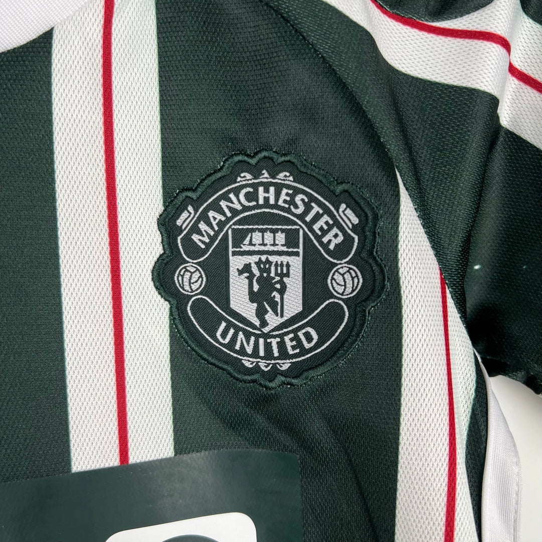 man united AWAY kit kids 2023/24 - uaessss