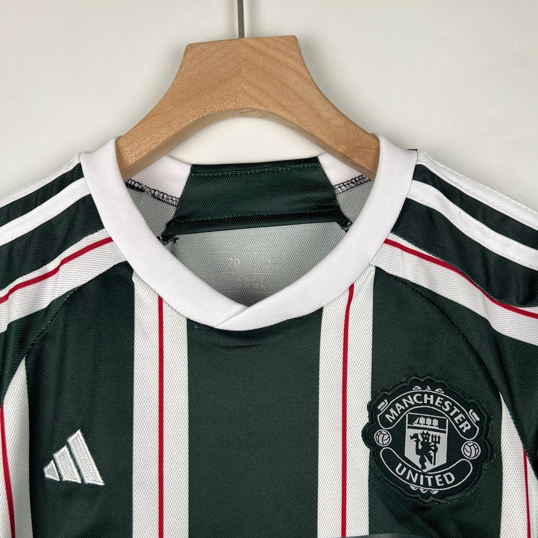 man united AWAY kit kids 2023/24 - uaessss