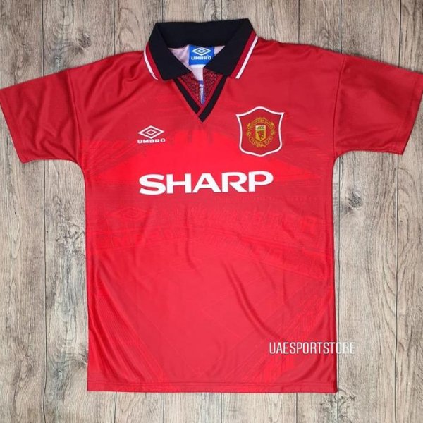 Man United classic 1995 jersey WITH CANTONA 7 - uaessss