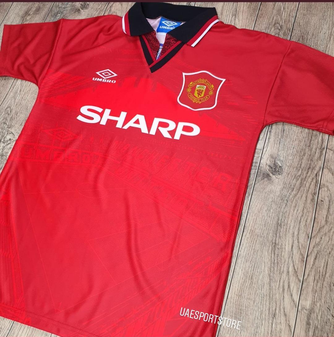 Man United classic 1995 jersey WITH CANTONA 7 - uaessss