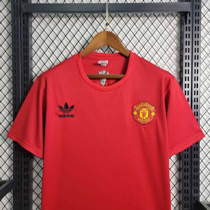 Man United training red jersey 2023/24 - uaessss