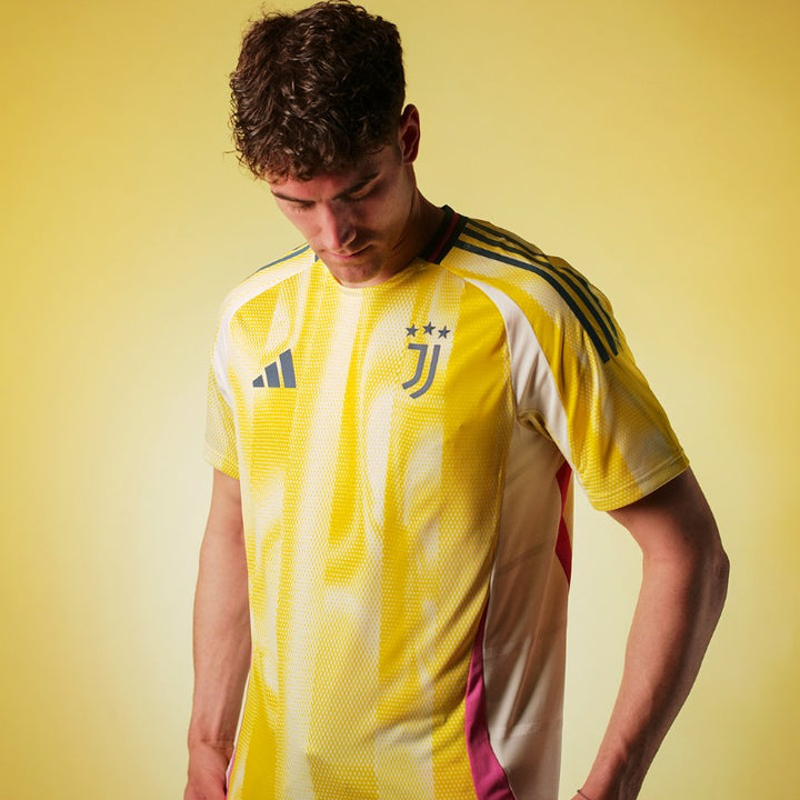 Juventus Away Player Versions Jersey 2024/25