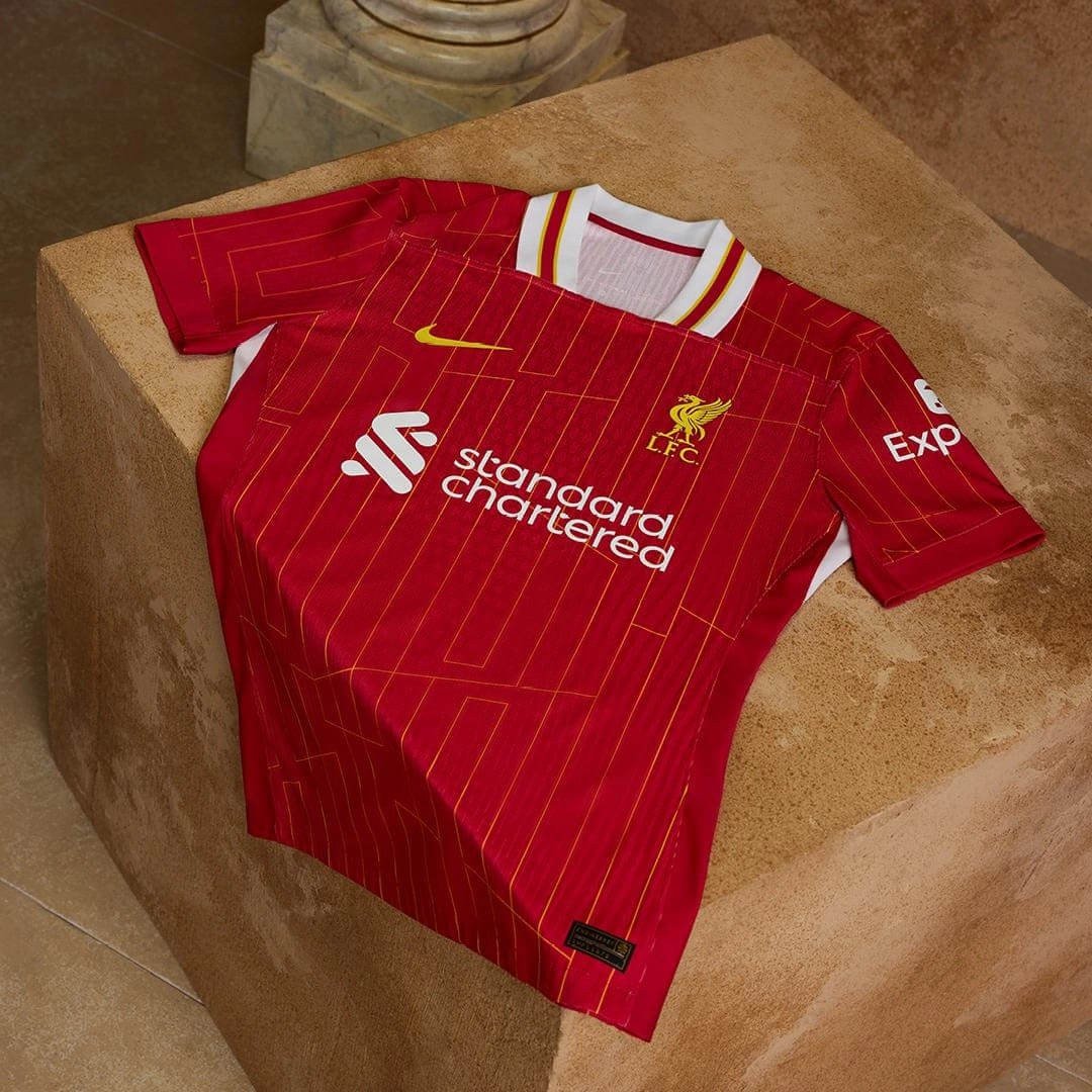 LFC HOME PLAYER VERSIONS JERSEY 2024/25