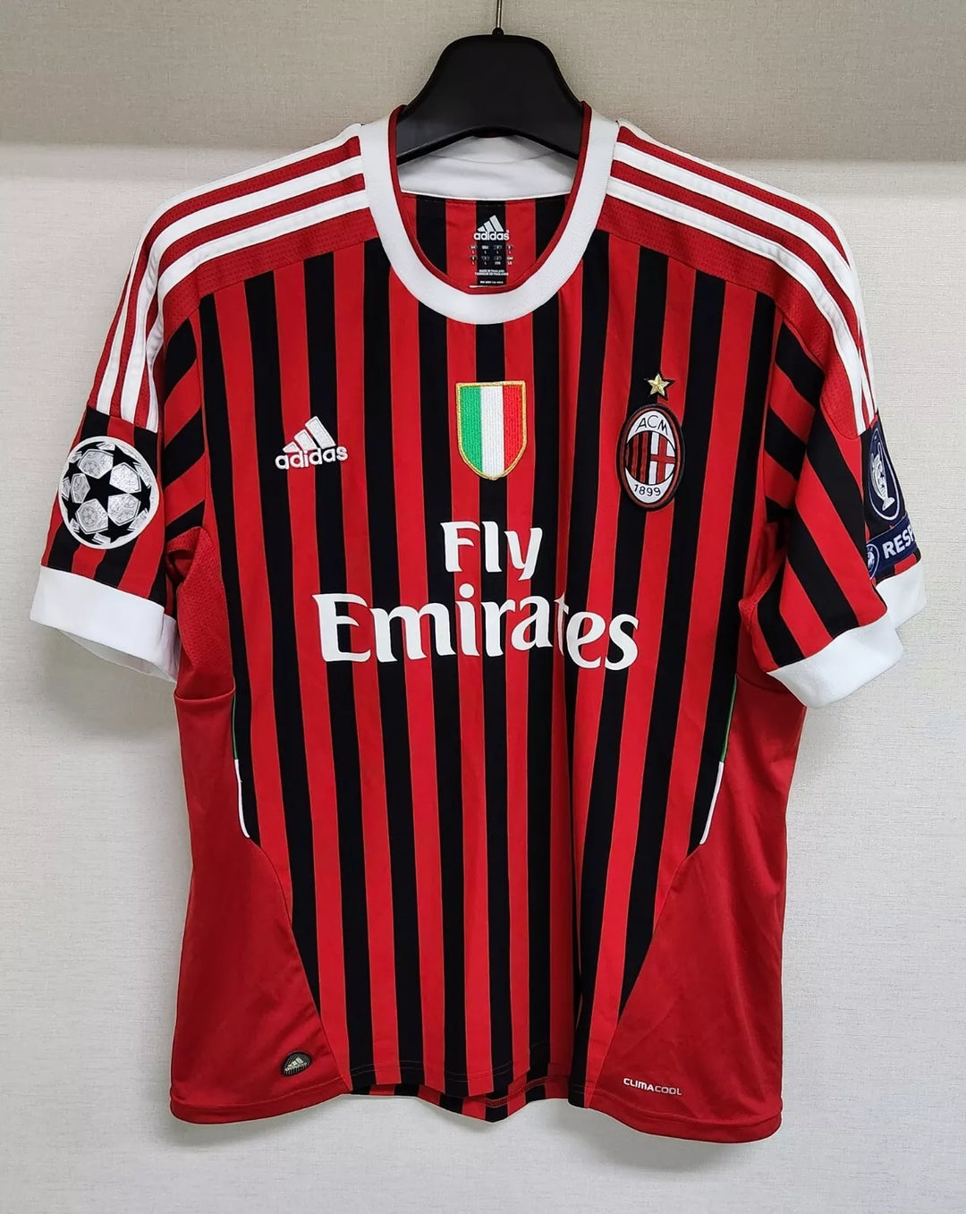 AC Milan HOME CLASSIC  2011/12  with IBRAHIMOVIC 11