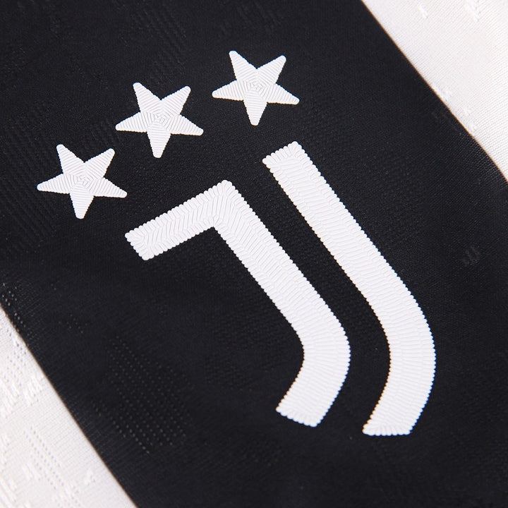 Juventus Home Player Versions Jersey 2024/25