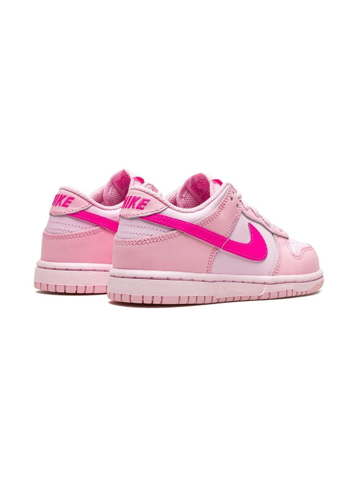 Nike Dunk Low Triple pink