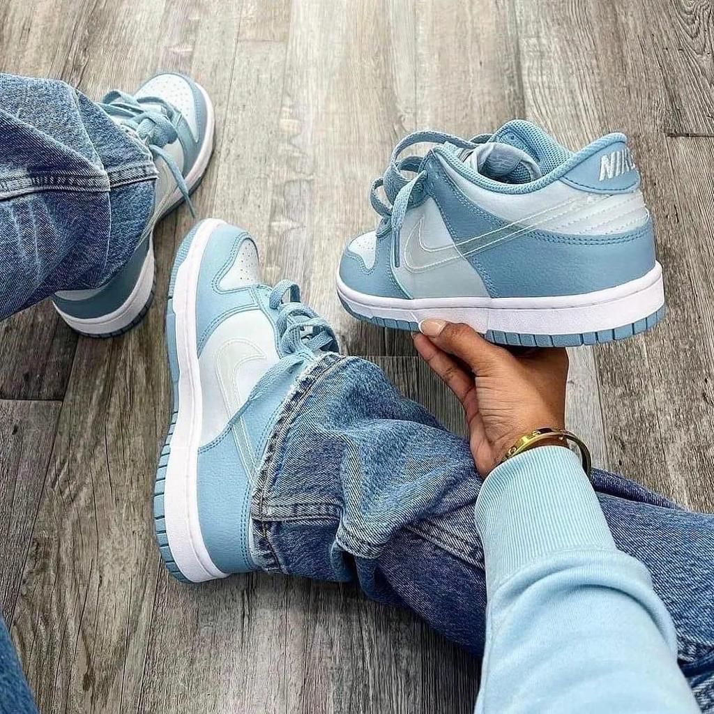 nike dunk low clear swoosh