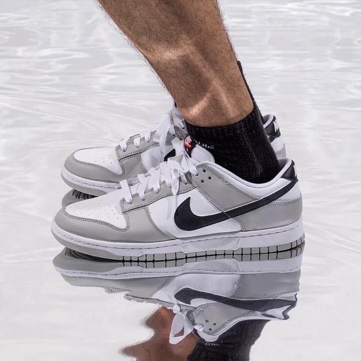 nike dunk low scratch off coin