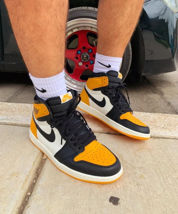 r Jordan 1 High OG Yellow Toe