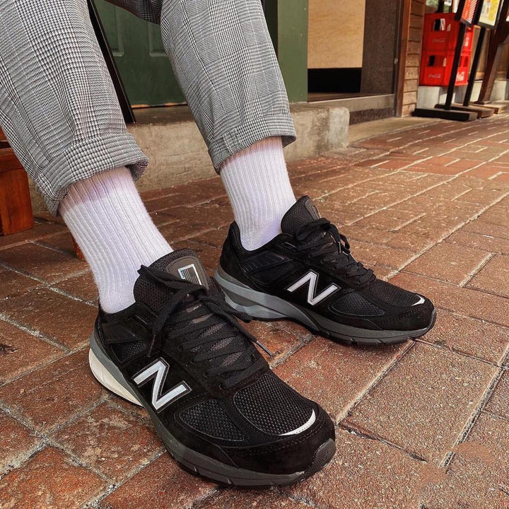 New Balance 990v5 black