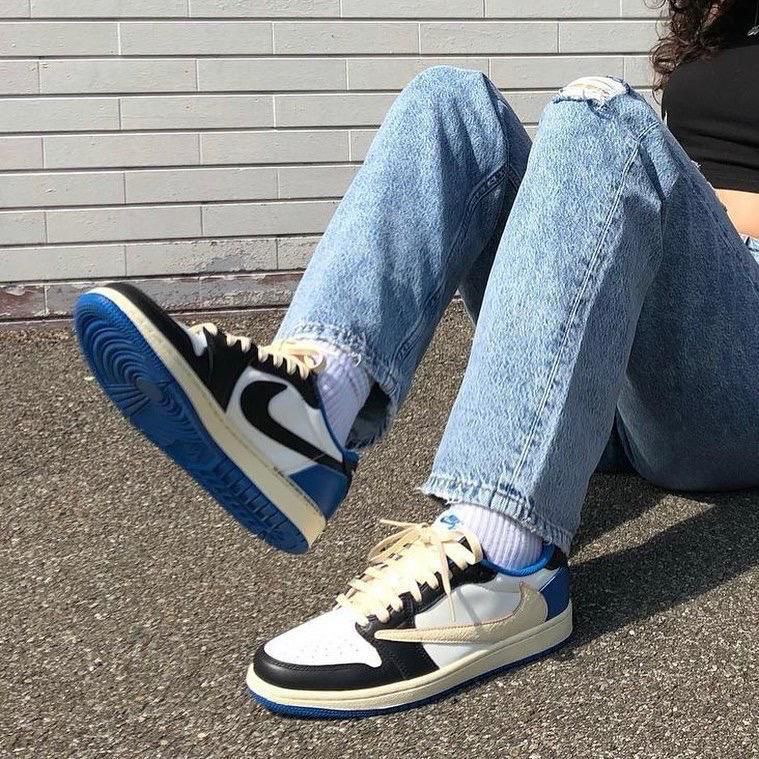 travis scott x fragment x air jordan 1 low