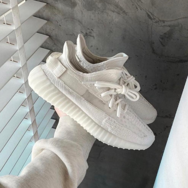 Yeezy Boost 350 V2  Bone