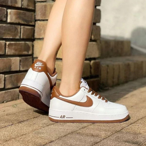 Nike Air Force 1 07 pecan