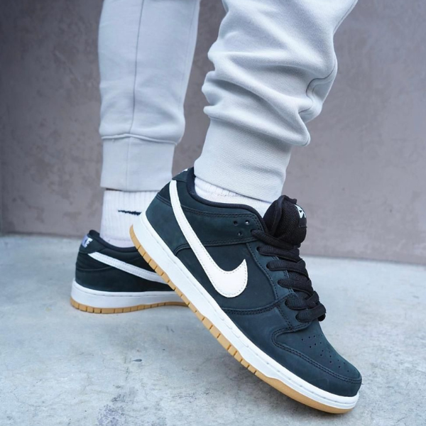 SB Dunk Low "black Gum