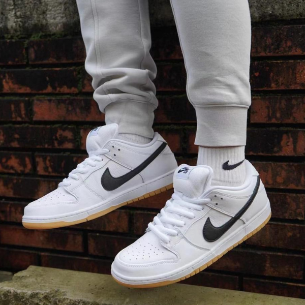 Nike SB Dunk Low "White Gum